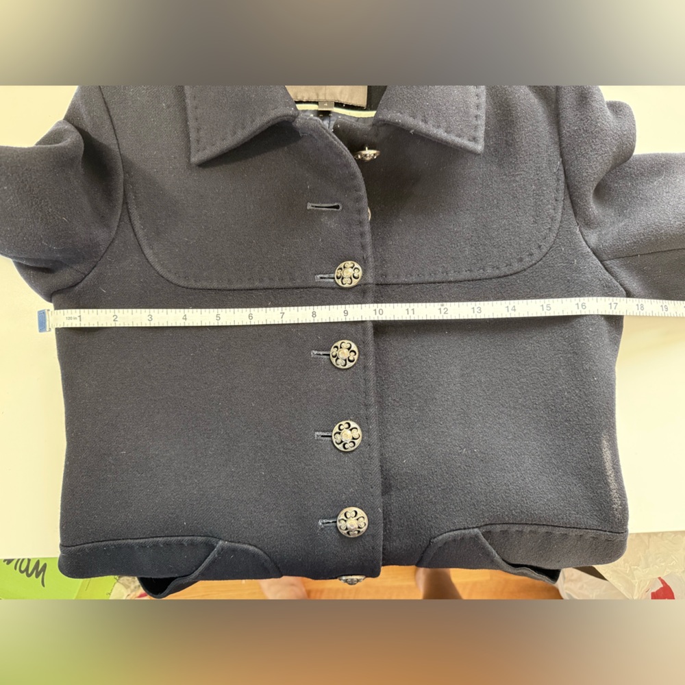 Tahari Navy Peacoat Tailored Gold Buttons Wool Blend Jacket 4 EUC - Picture 4 of 8